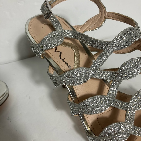 Nina Women’s Strappy Crystal Embellished Caged High Heels NWOT - Picture 5 of 7